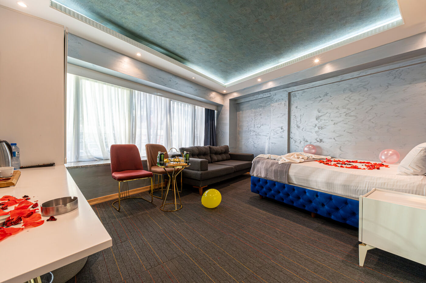 Comfortable room with city view